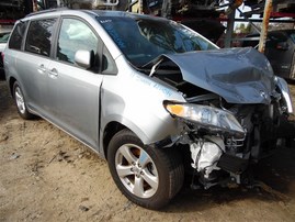 2017 Toyota Sienna LE Silver 3.5L AT 2WD #Z24594